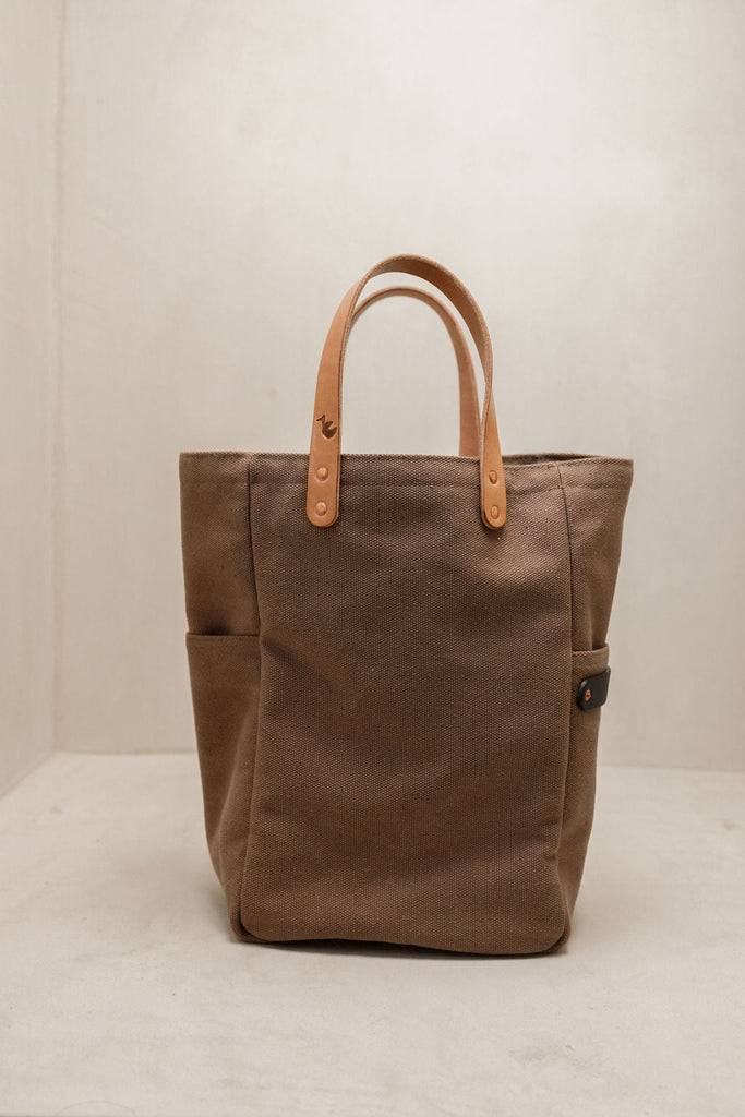 leather-handled canvas tote in Putty